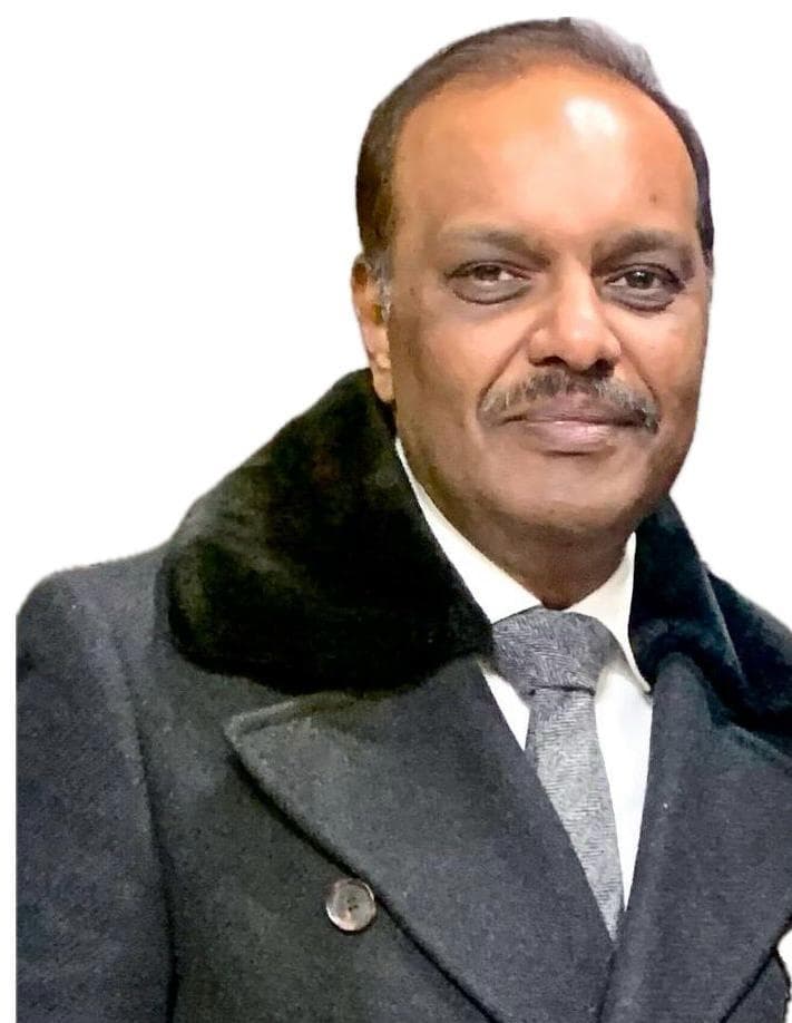 Mr. Vineet Kumar Gupta